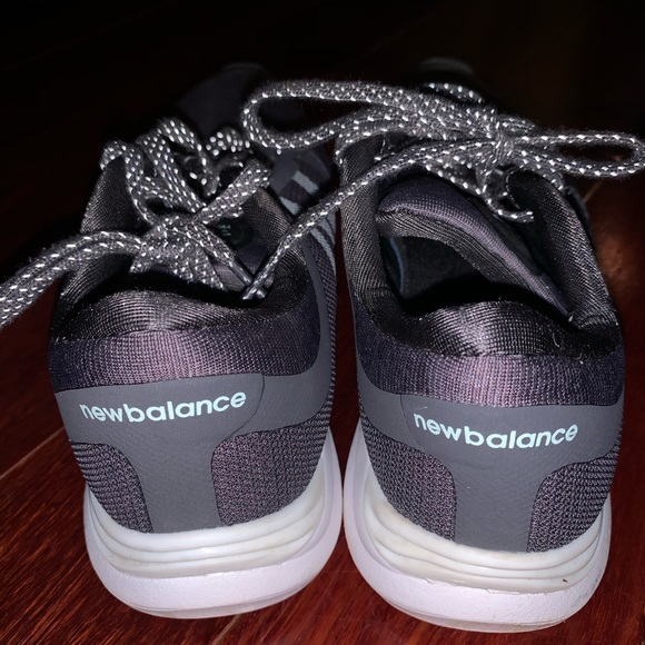 New Balance Women's Sneakers w MemoryFoam - Picture 3 of 4
